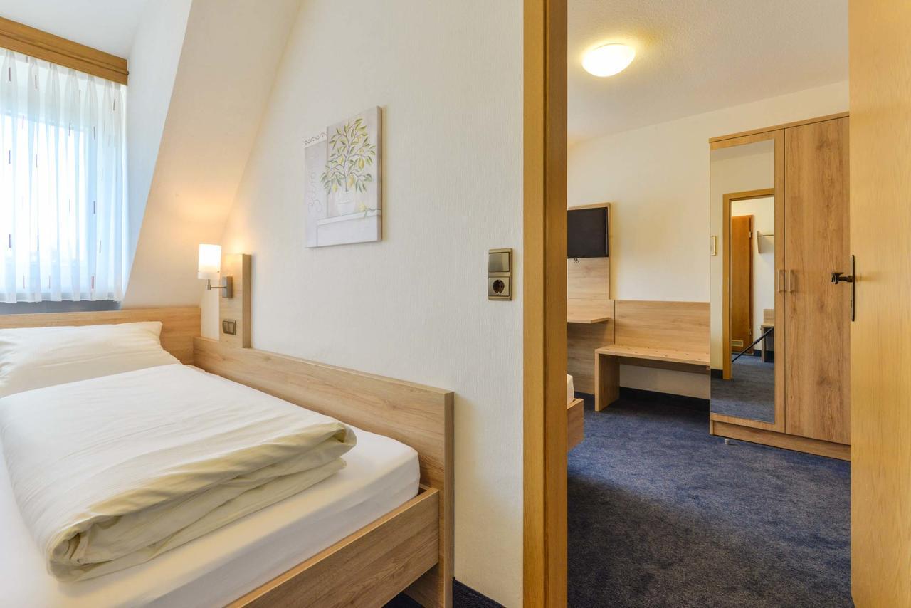 Hotel-Gasthof Rotes Ross Heroldsberg Zewnętrze zdjęcie